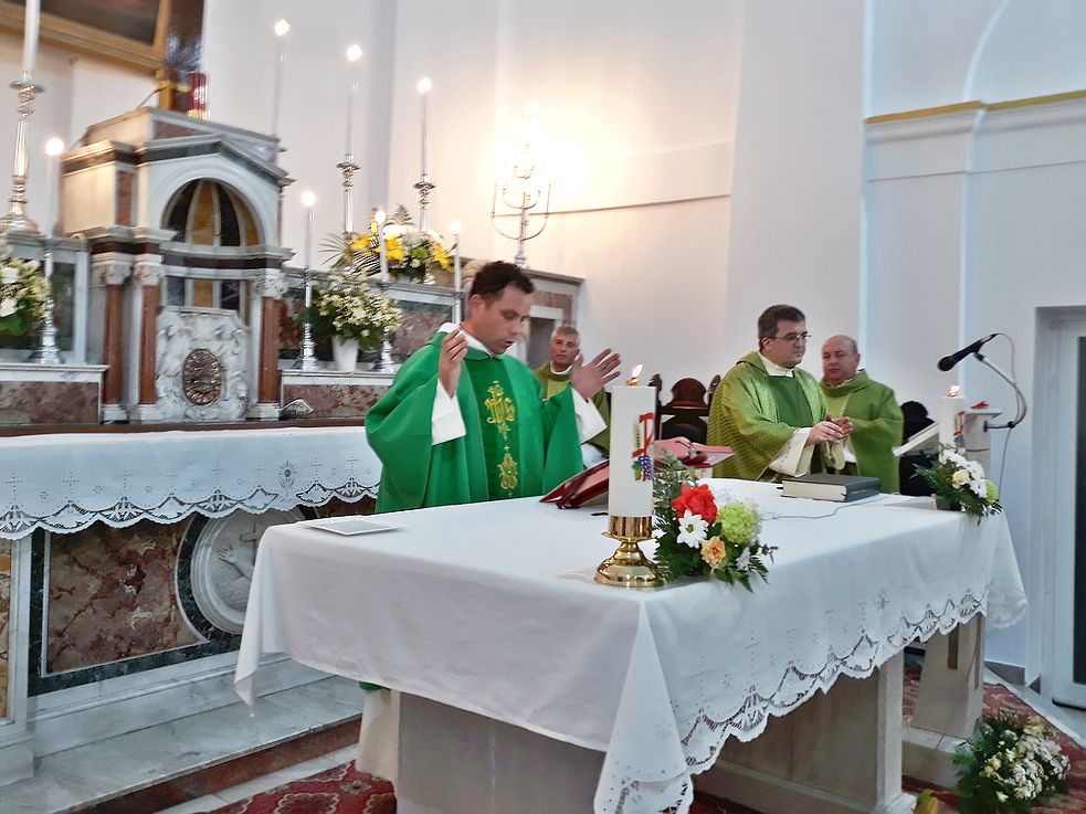 Aniversarea terţiarilor franciscani în biserica catolică din Galaţi
