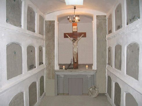 mormintele măicuțelor Notre Dame de Sion din Cimitirul Eternitatea (Galați)