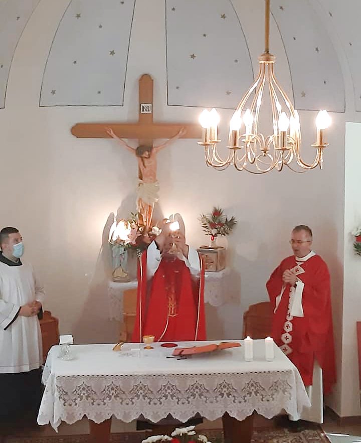 hramul bisericii romano-catolice din Foltești (2020)