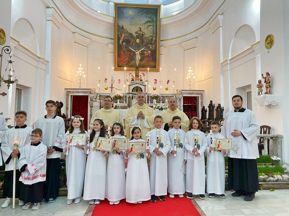 Prima Sfântă Împărtășanie a copiilor (Galați, 2023)