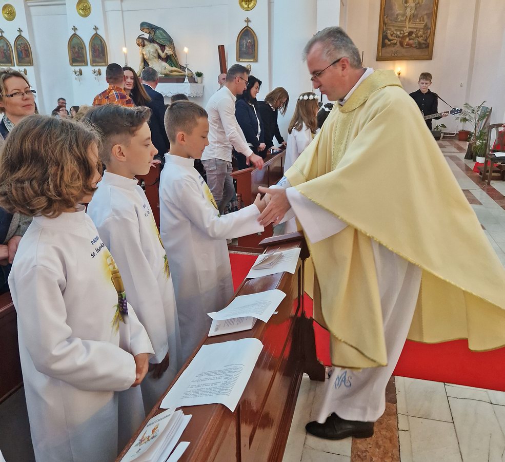 Prima Sfântă Împărtășanie a copiilor (Galați, 2023)