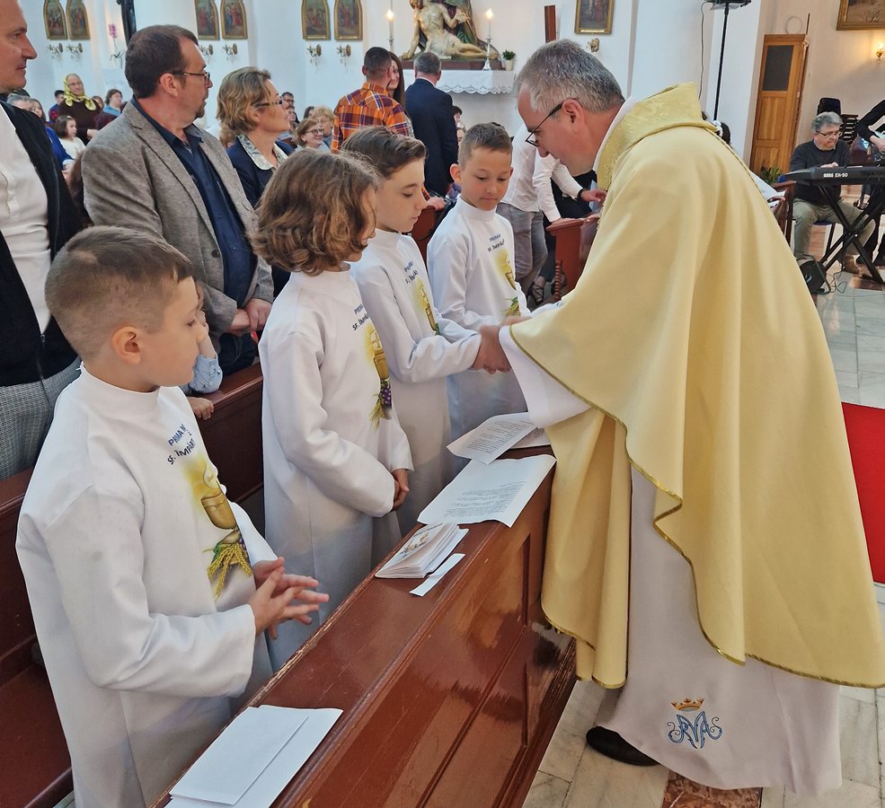 Prima Sfântă Împărtășanie a copiilor (Galați, 2023)