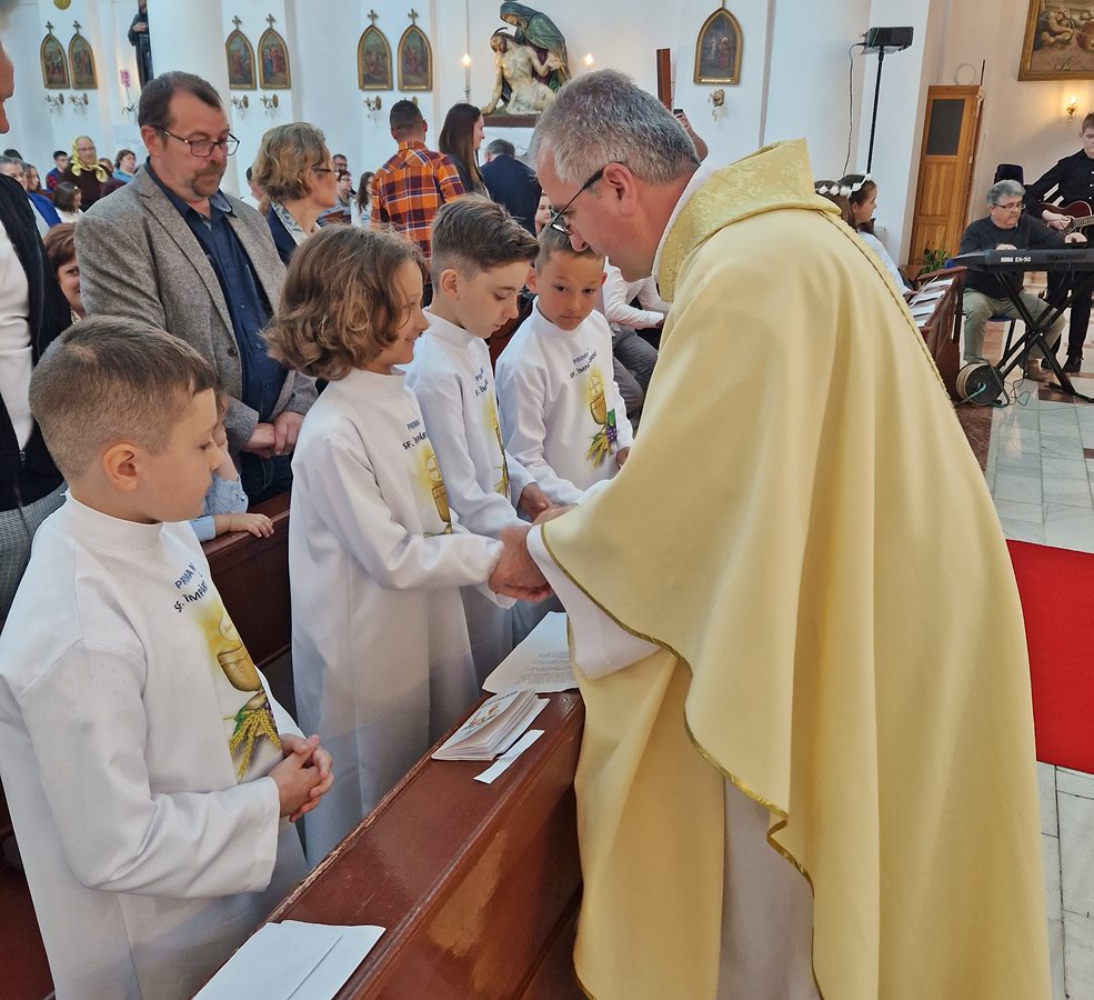 Prima Sfântă Împărtășanie a copiilor (Galați, 2023)