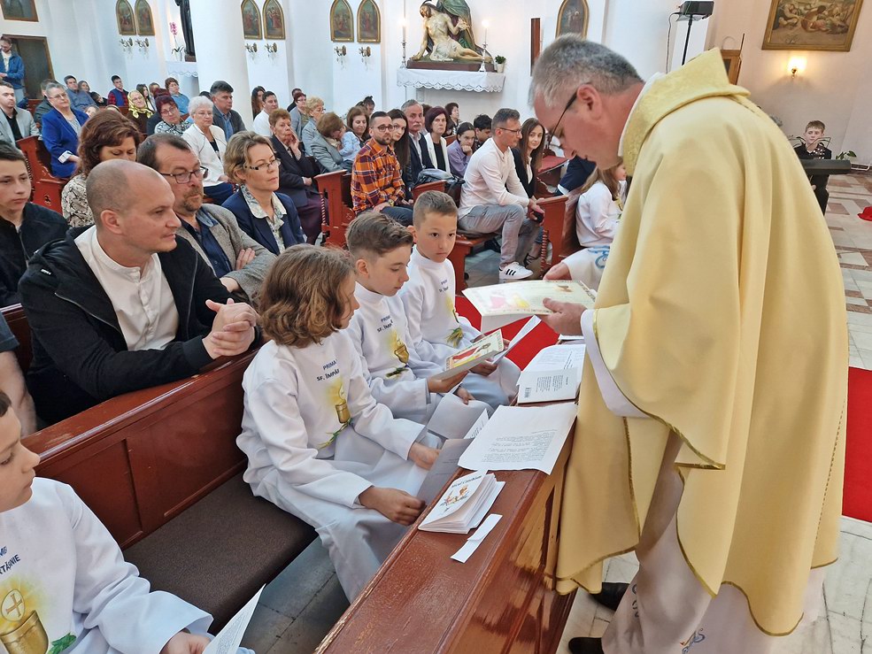 Prima Sfântă Împărtășanie a copiilor (Galați, 2023)