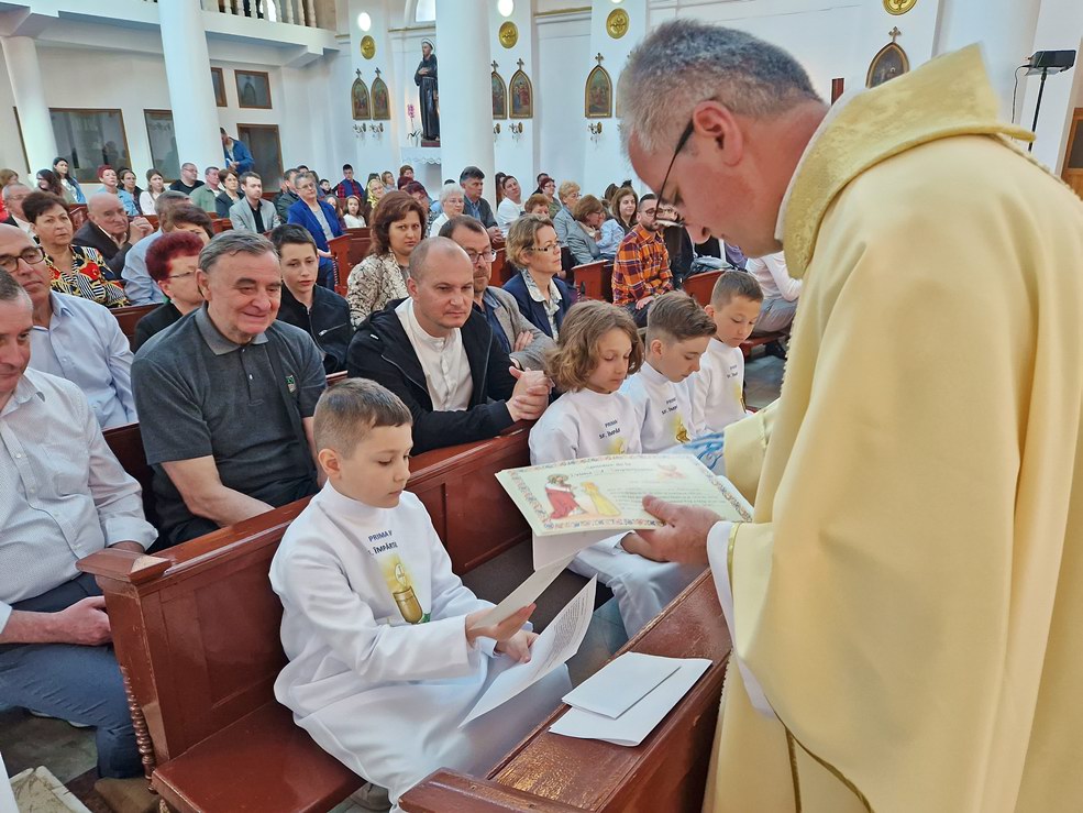 Prima Sfântă Împărtășanie a copiilor (Galați, 2023)