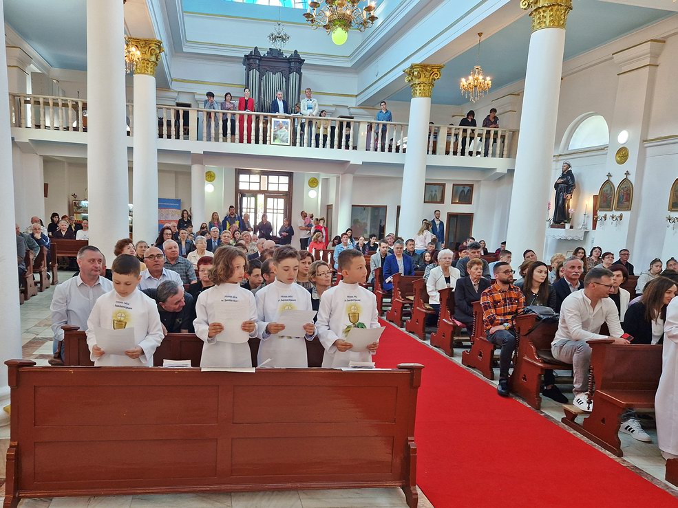 Prima Sfântă Împărtășanie a copiilor (Galați, 2023)