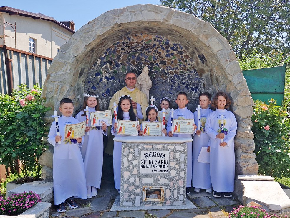 Prima Sfântă Împărtășanie a copiilor (Galați, 2023)