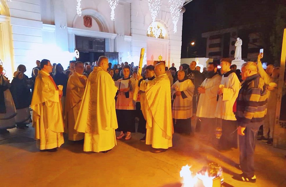 Sfânta Liturghie din Noaptea de Paști (Galați, 2024)