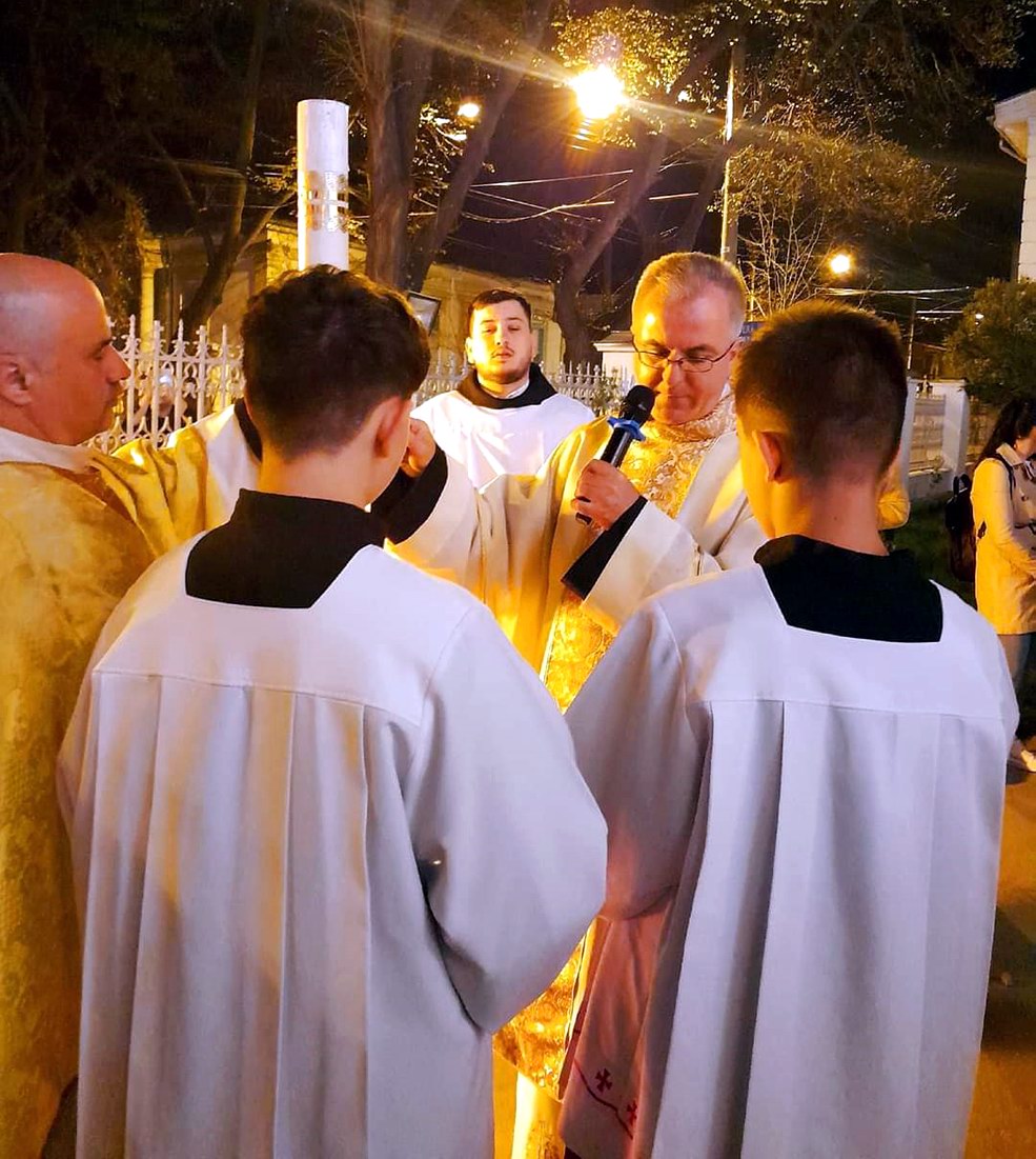Sfânta Liturghie din Noaptea de Paști (Galați, 2024)