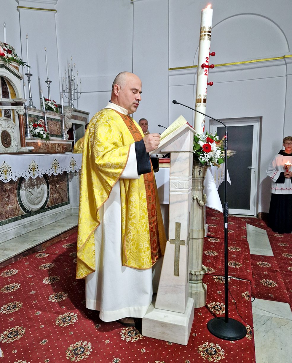 Sfânta Liturghie din Noaptea de Paști (Galați, 2024)