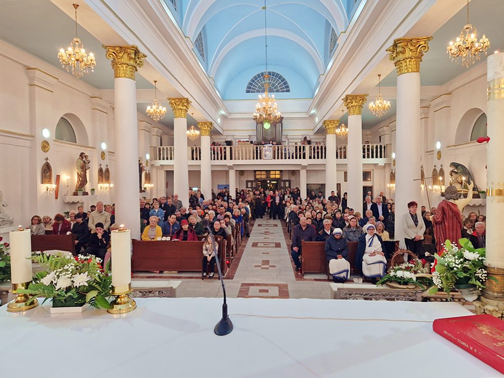 Sfânta Liturghie din Noaptea de Paști (Galați, 2024)