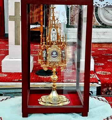 relicva Sf. Faustina Kowalska, adusă de la București și expusă cu ocazia Misiunilor Populare ale Milostivirii Divine (Galați, 23.02.2025)